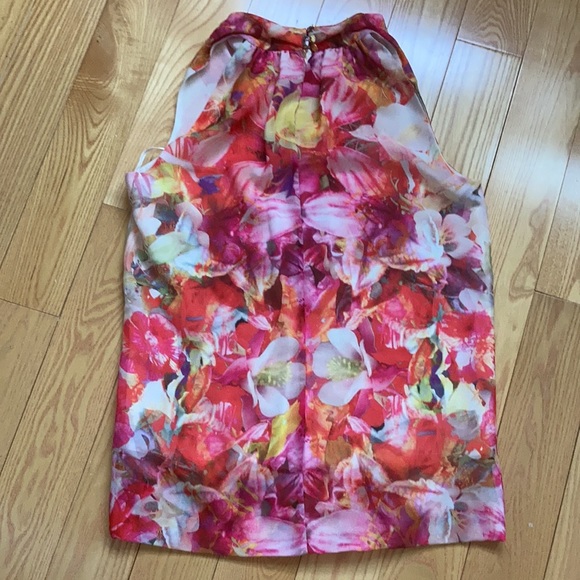 Vince Camuto - Picture 2 of 6